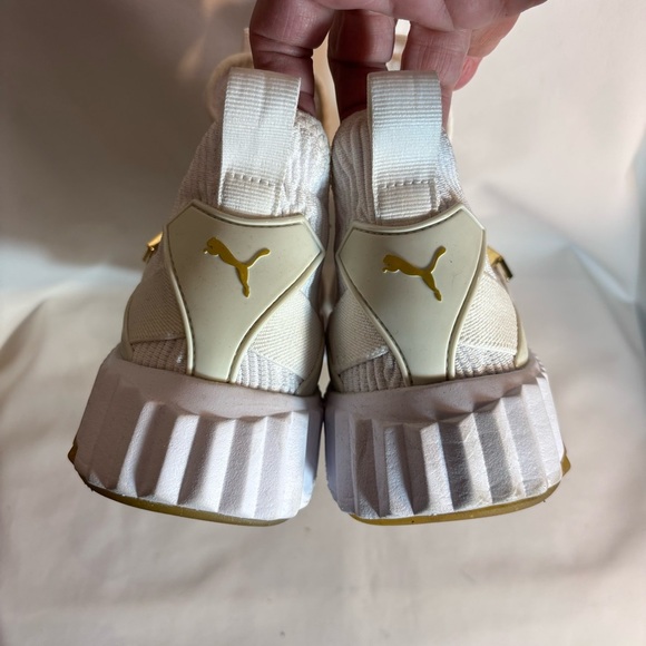 PUMA Sz 9.5 High Top White Textured Sneakers with Rise Gold Buckle Rubber Sole - Picture 8 of 13